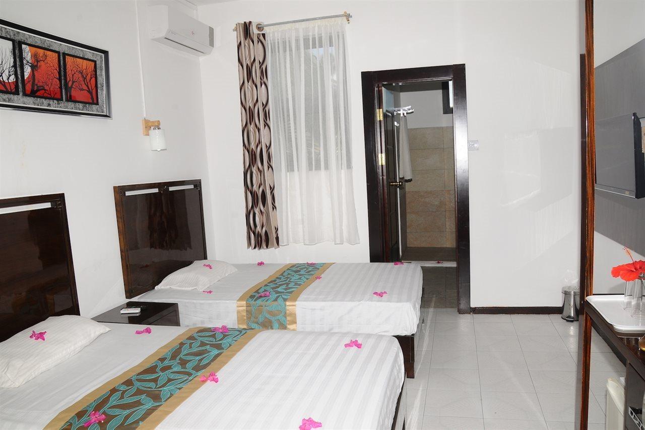 Manisa Hotel Flic-en-Flacq Екстериор снимка