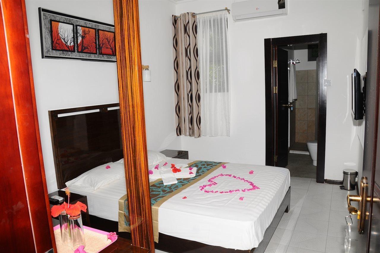 Manisa Hotel Flic-en-Flacq Екстериор снимка