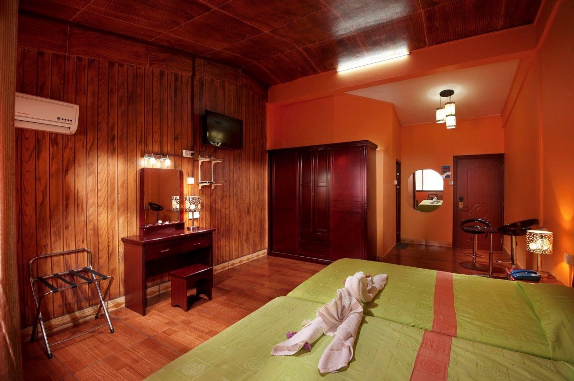 Manisa Hotel Flic-en-Flacq Екстериор снимка