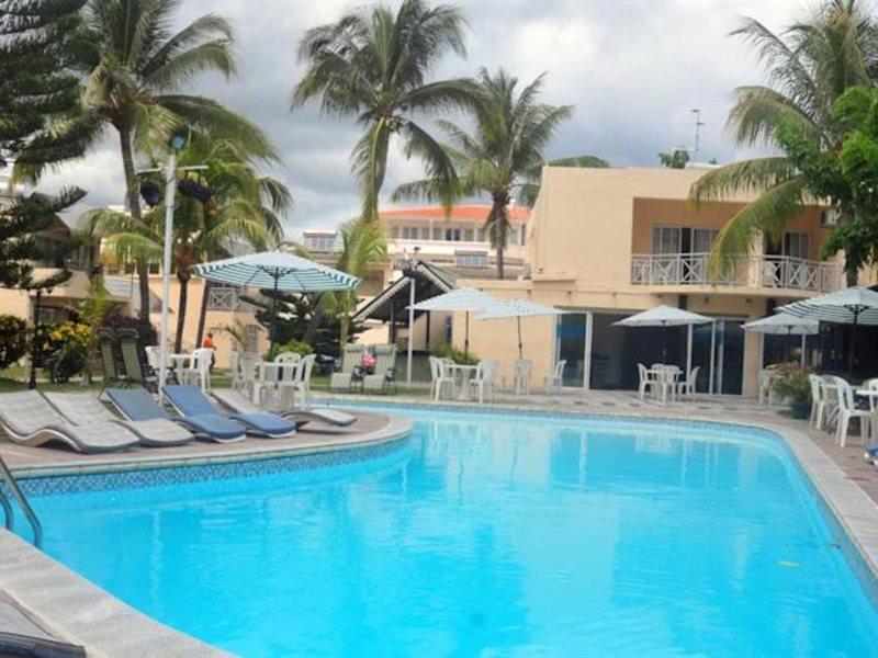 Manisa Hotel Flic-en-Flacq Екстериор снимка