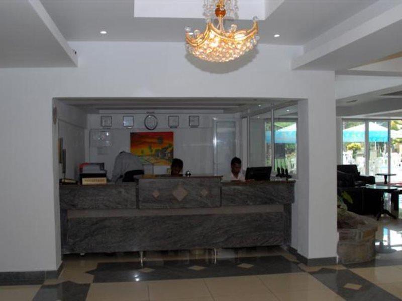 Manisa Hotel Flic-en-Flacq Екстериор снимка