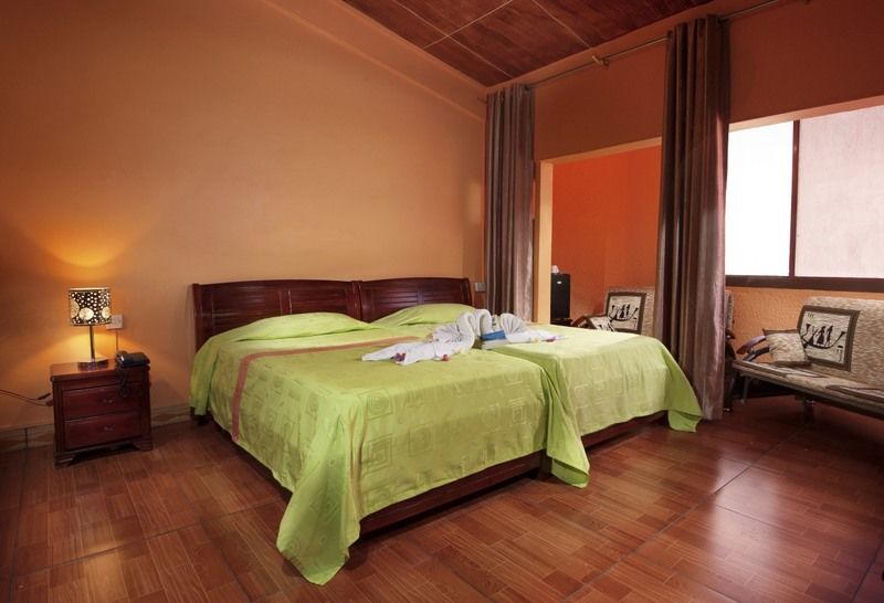 Manisa Hotel Flic-en-Flacq Екстериор снимка