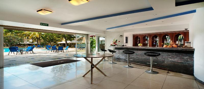Manisa Hotel Flic-en-Flacq Екстериор снимка